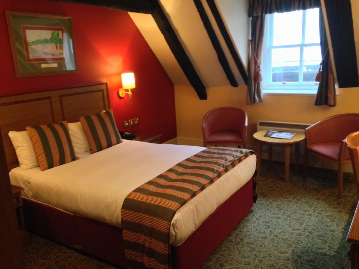 The Catherine Wheel Wetherspoon Hotel Henley-on-Thames Eksteriør bilde