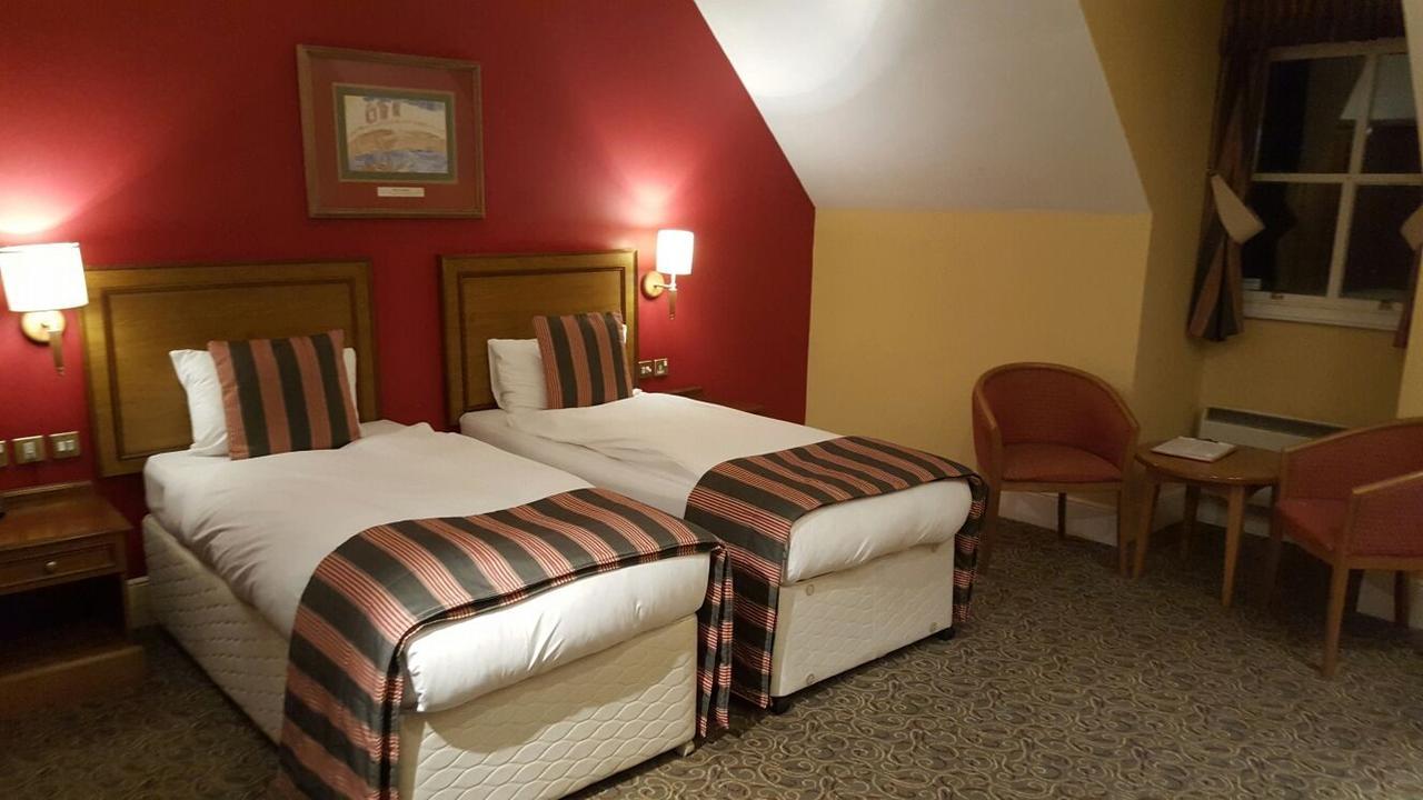 The Catherine Wheel Wetherspoon Hotel Henley-on-Thames Eksteriør bilde