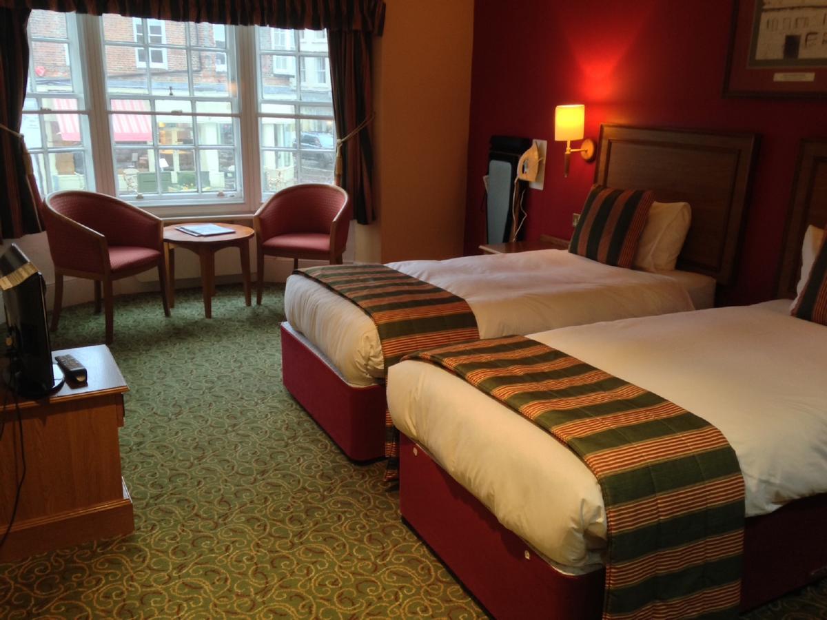 The Catherine Wheel Wetherspoon Hotel Henley-on-Thames Eksteriør bilde