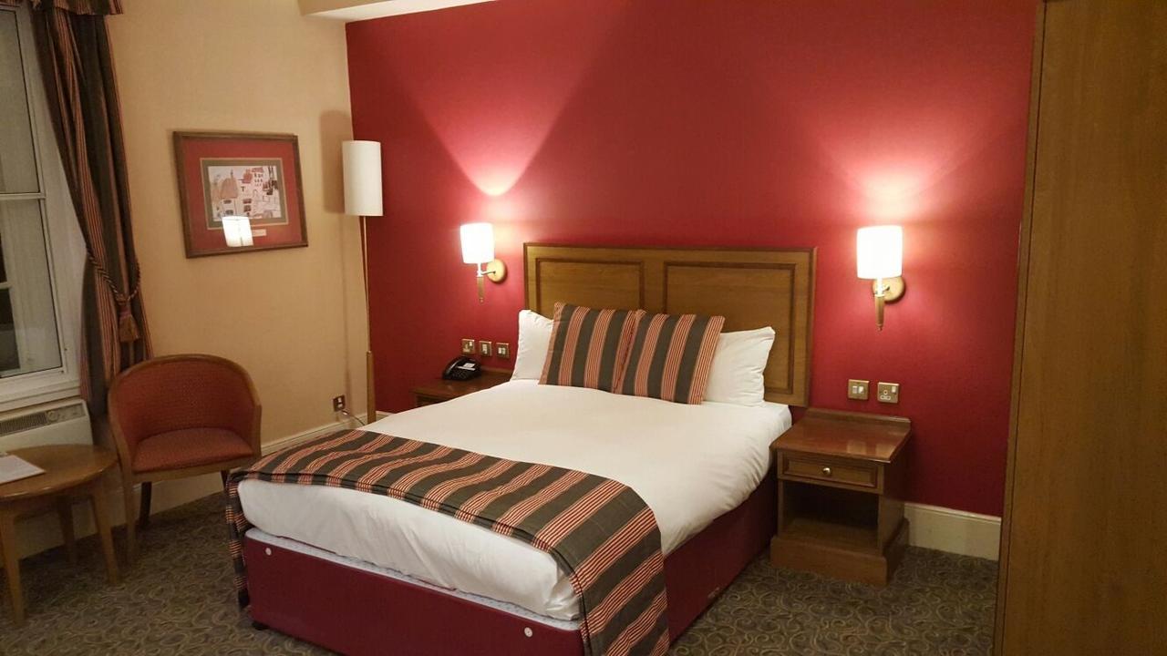The Catherine Wheel Wetherspoon Hotel Henley-on-Thames Eksteriør bilde