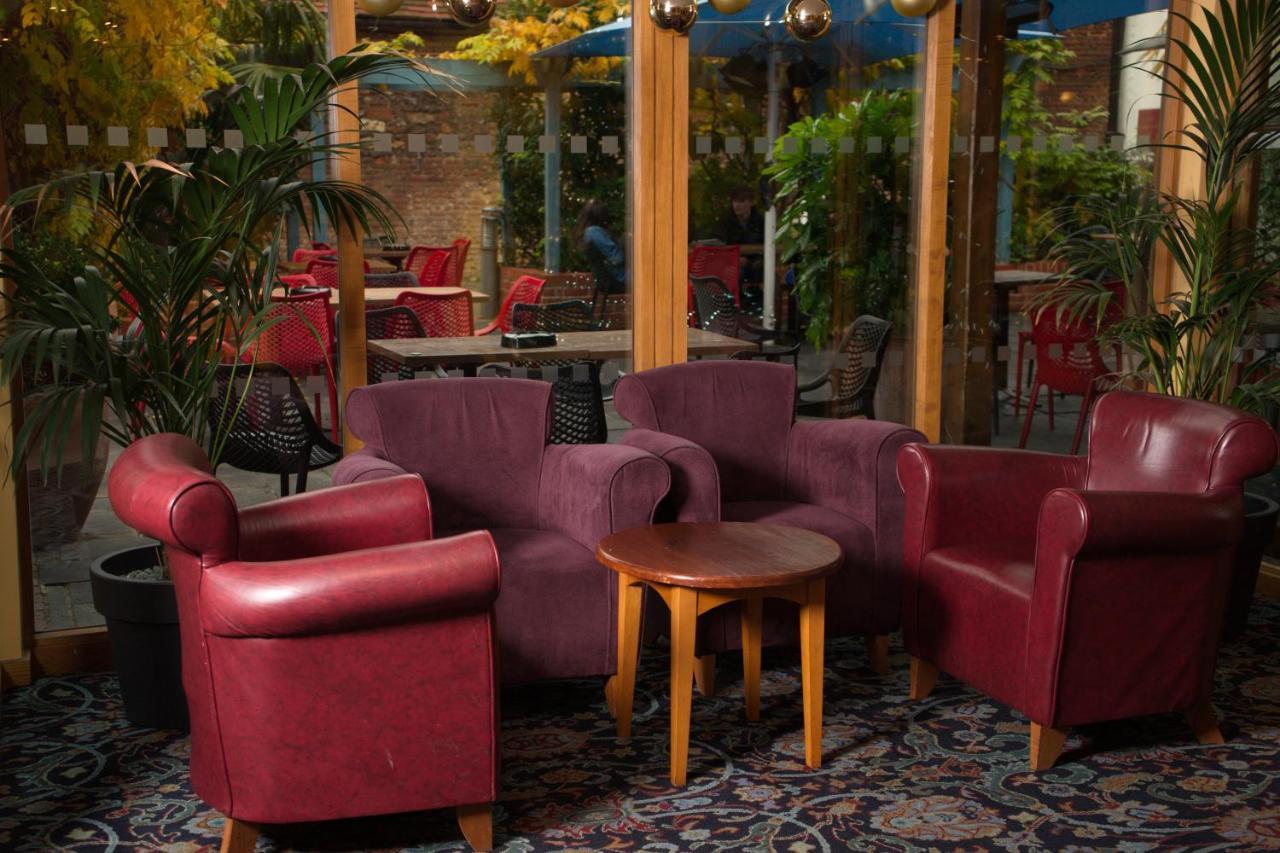 The Catherine Wheel Wetherspoon Hotel Henley-on-Thames Eksteriør bilde