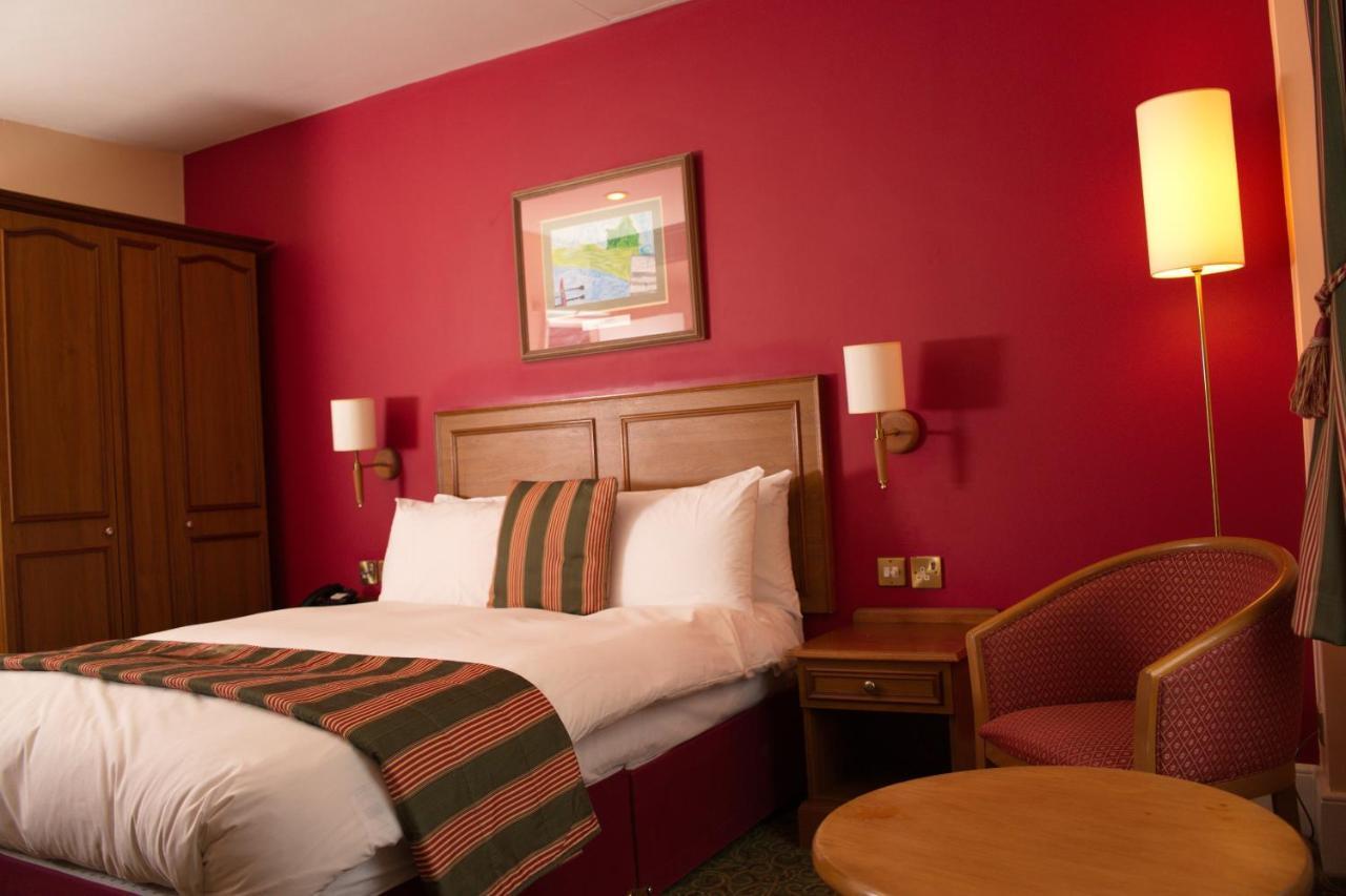 The Catherine Wheel Wetherspoon Hotel Henley-on-Thames Eksteriør bilde